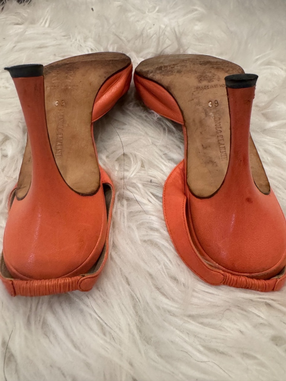 Manolo Blahnik Carolyne slingbacks, size 39 - Picture 6 of 8